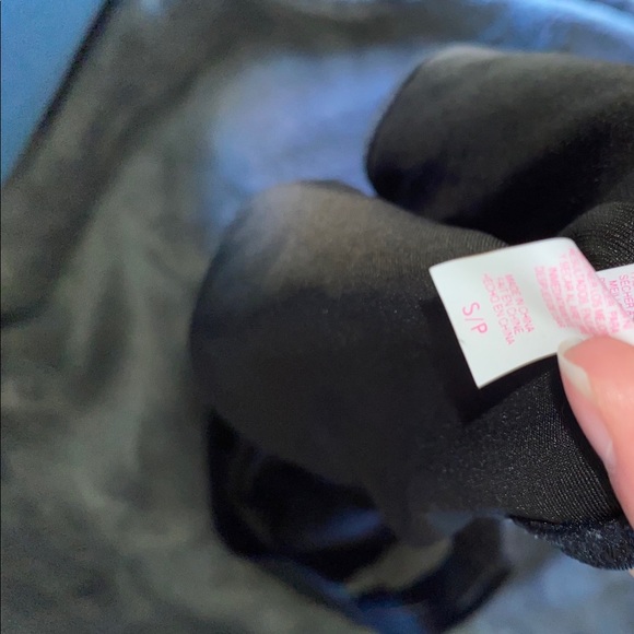 Victoria’s Secret bikini bottoms - Picture 3 of 3